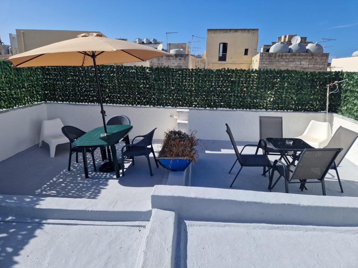 Casette Di Alex Con Terrazza Трапани Екстериор снимка
